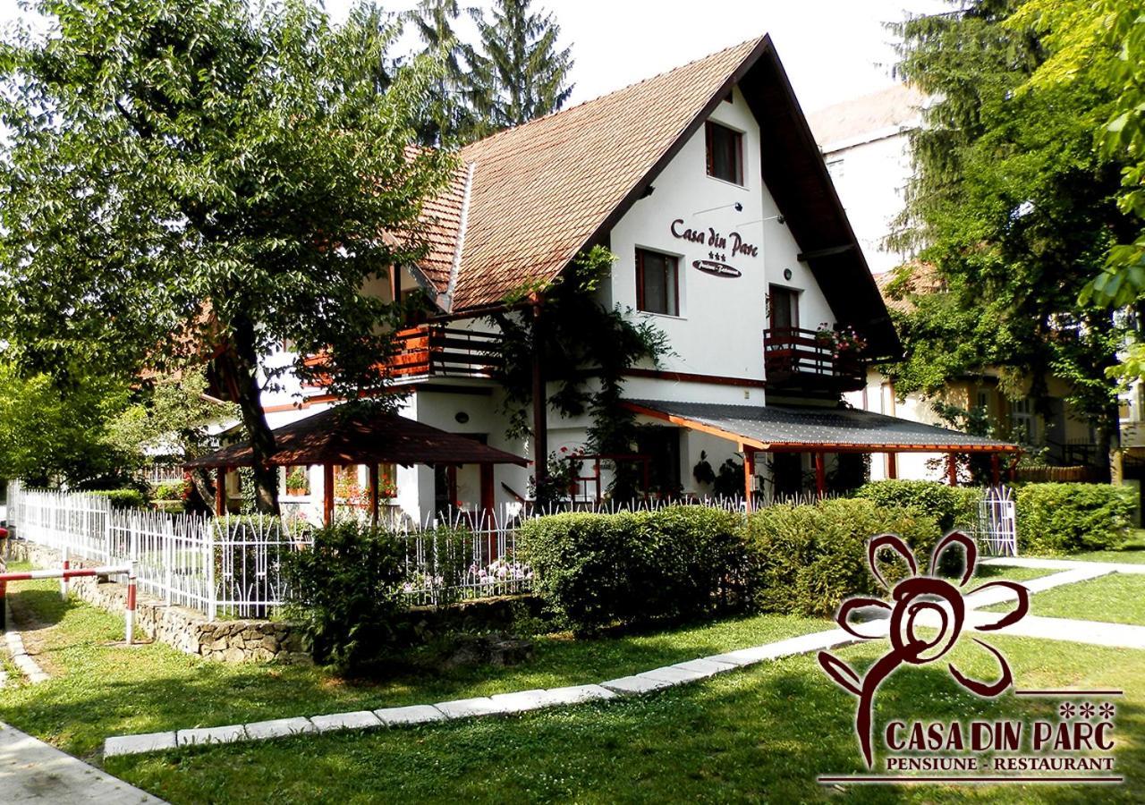 Casa Din Parc Hotel Ковасна Екстериор снимка